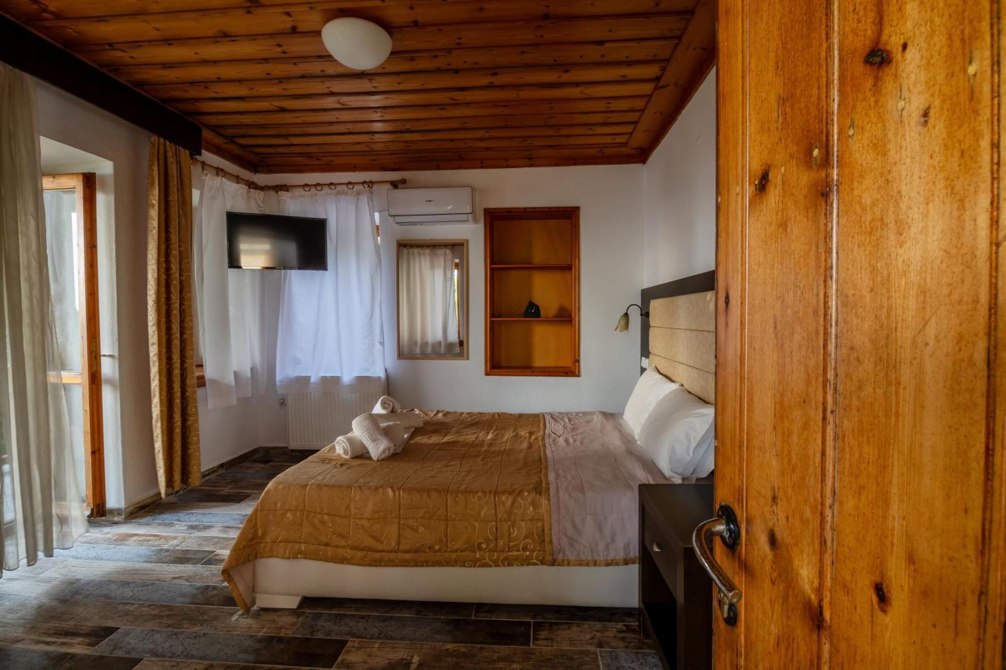 Hotel Kokkino Nero ภายนอก รูปภาพ
