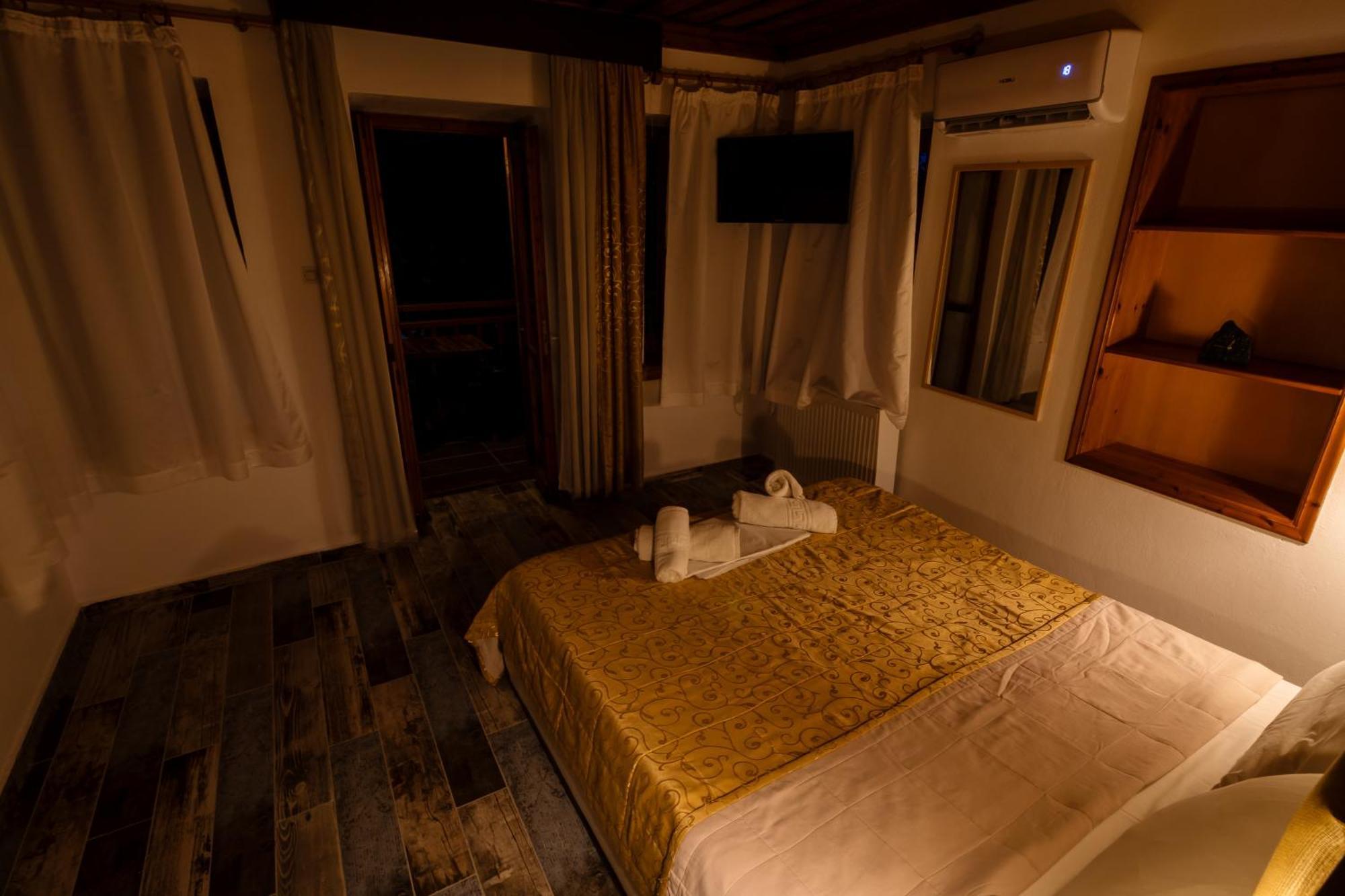 Hotel Kokkino Nero ภายนอก รูปภาพ