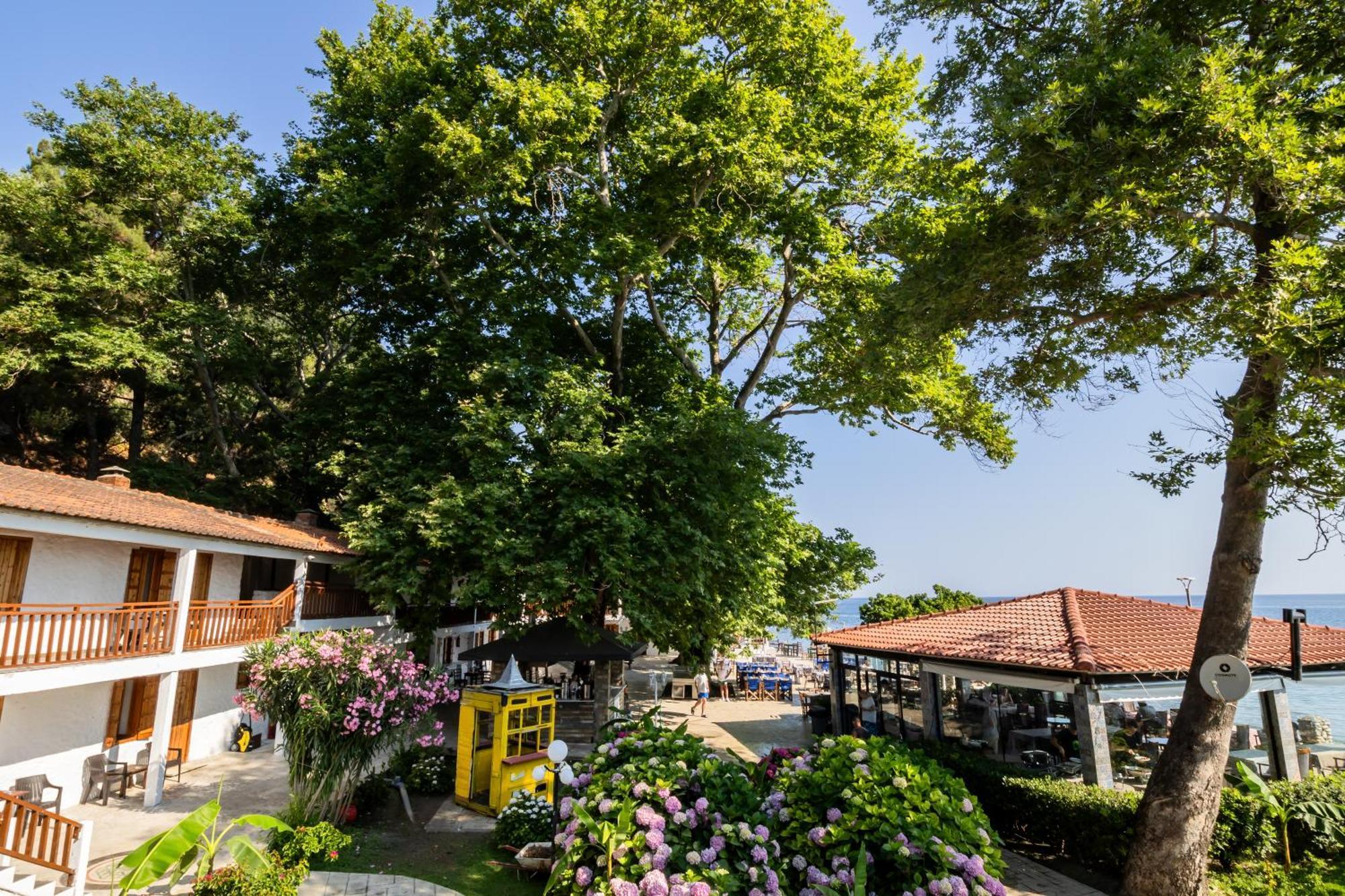 Hotel Kokkino Nero ภายนอก รูปภาพ