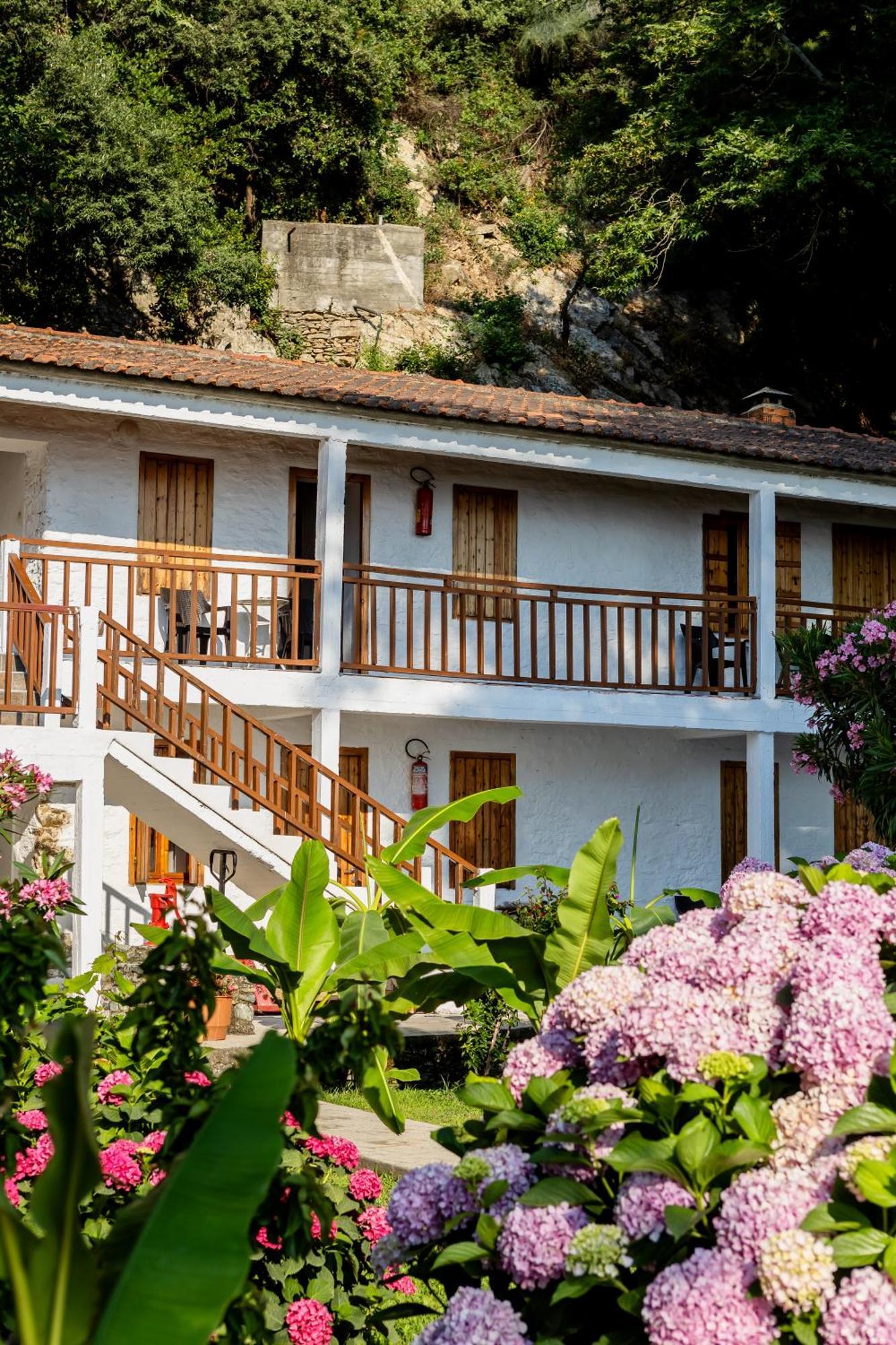 Hotel Kokkino Nero ภายนอก รูปภาพ